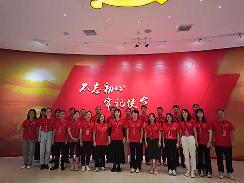 武汉城市职业学院机电工程学院教师第二党支部党建培训之旅：探寻红色足迹，传承革命精神