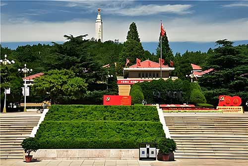 为什么选择西柏坡红色教育基地？